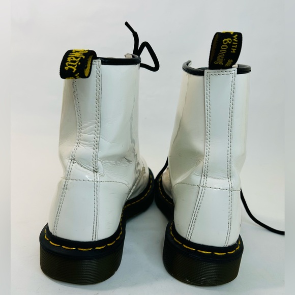 Dr. Martens Women’s 1460 Boot in White Patent Leather size 39 EU / 8 US - Picture 4 of 11